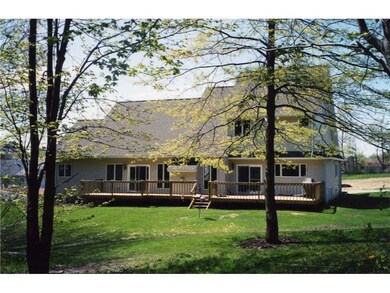 3753 Timbercrest Ct, Erie, PA 16506 - photo 2