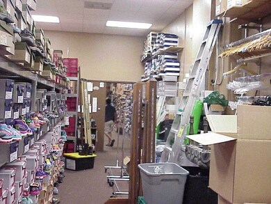 3736 Ross Clark Cir, Dothan, AL 36303 - photo 2