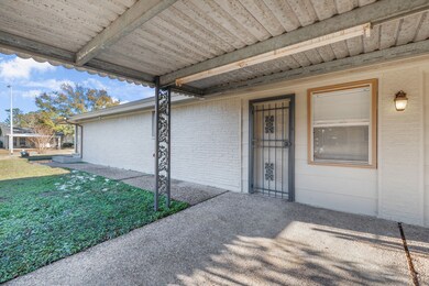 9715 Shady Dr, Houston, TX 77016 - photo 4