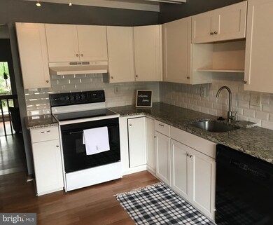 10 Bristol Way, New Castle, DE 19720 - photo 2