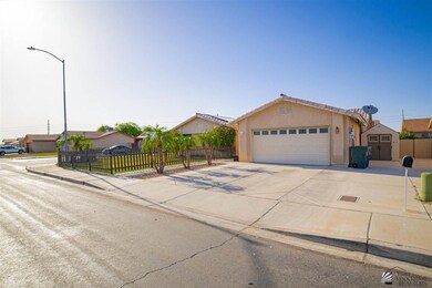 6302 E 44th Place, Yuma, AZ 85365 - photo 2
