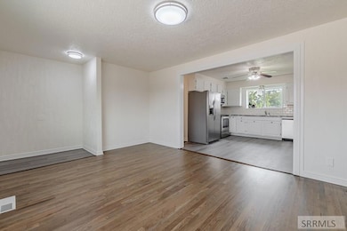 2710 E 17th St, Ammon, ID 83406 - photo 6