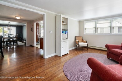 Living Rm Opens to Kitchen