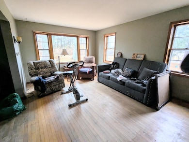 W4975 Birch Rd, Juneau, WI 53039 - photo 6