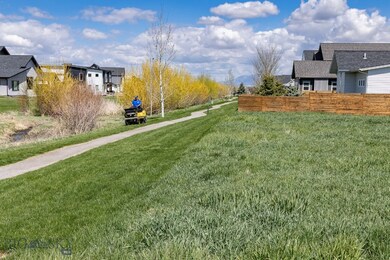 Flanders Mill trail access and creek bordering pro