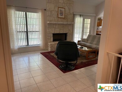 1003 Franklin Dr, San Marcos, TX 78666 - photo 2