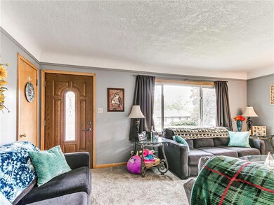 4113 Ardmore Rd, Des Moines, IA 50310 - photo 6