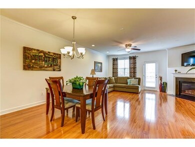 Dining area, great for entertaining