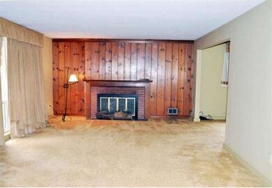 1021 Metropolitan Ave, Milton, MA 02186 - photo 2