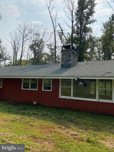 3108 Goezel Rd, Perkiomenville, PA 18074 - photo 4