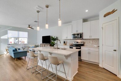 5719 SE Edgewater Cir, Stuart, FL 34997 - photo 6