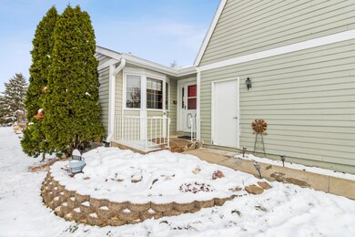 01_1801WoodhavenCircle_2001_HiRes