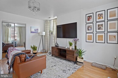 510 W Queen Ln, Philadelphia, PA 19144 - photo 5