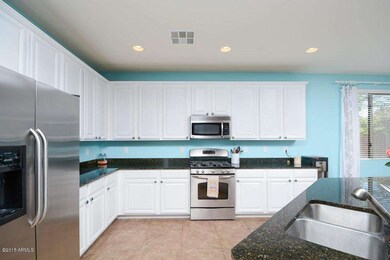 06- KITCHEN