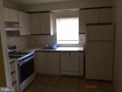 11908 Tarragon Rd unit B, Reisterstown, MD 21136 - photo 3