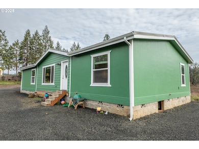 549 Valley Rd, Roseburg, OR 97471 - photo 3