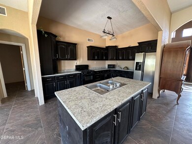 529 Agua Del Rio, Horizon City, TX 79928 - photo 7