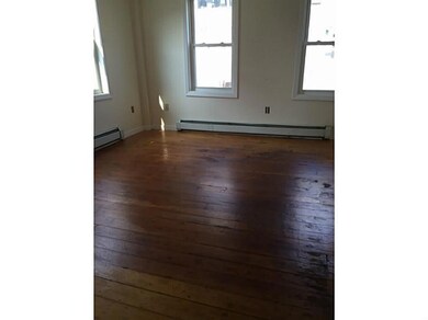 33 Darrow St, Pawtucket, RI 02860 - photo 4