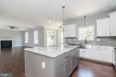 889 Chestnut Tree Dr, Annapolis, MD 21409 - photo 4