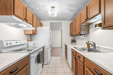 77 Patrick Rd, Tewksbury, MA 01876 - photo 7