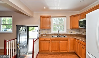 107 Clarion Dr, Douglassville, PA 19518 - photo 6