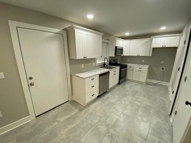 4045 W Bellfort Ave unit 17, Houston, TX 77025 - photo 2