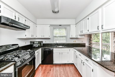 45578 Whitcomb Square, Sterling, VA 20166 - photo 5