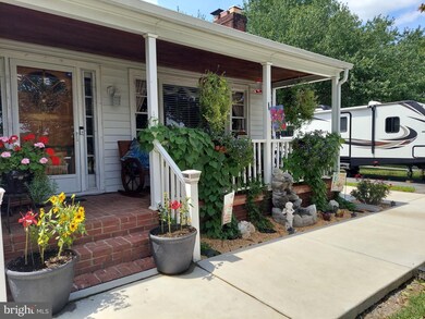 7632 Kemp Ln, Frederick, MD 21702 - photo 2