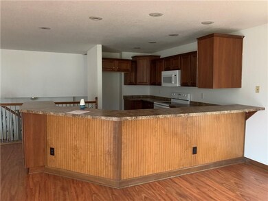 4035 Douglas Ave, Des Moines, IA 50310 - photo 3