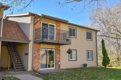 W170N11583 Armada Dr unit 16, Germantown, WI 53022 - photo 2