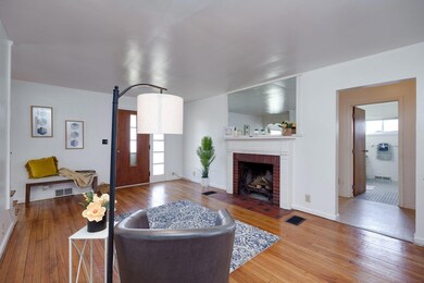 9-web-or-mls-301-w-singer-st
