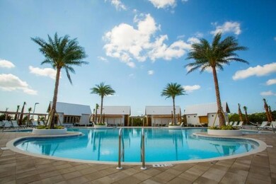 Prominence full pool