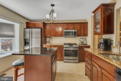 507 Bassett Ln, Norristown, PA 19403 - photo 3