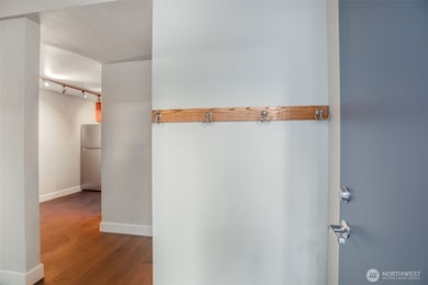 4300 NE Sunset Blvd unit 1, Renton, WA 98059 - photo 3
