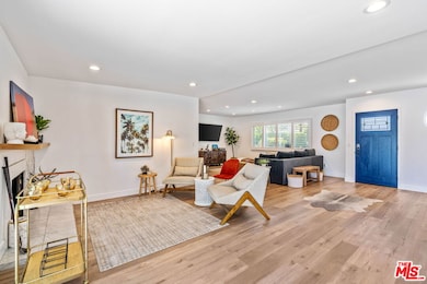 1399 Tamarisk Rd, Palm Springs, CA 92262 - photo 5