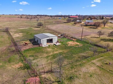 206 Beaudelaire Dr, Weatherford, TX 76087 - photo 3