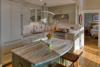 24 Lee St unit B2, Marblehead, MA 01945 - photo 4