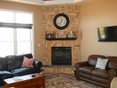 14965 Hendricks Ln, Crown Point, IN 46307 - photo 3