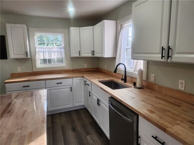 306 Hayes St, Clarksville, AR 72830 - photo 7