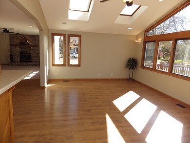 524 Cassin Rd, Naperville, IL 60565 - photo 7