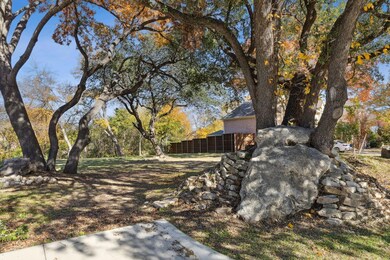 6523 Blanch Cir, Dallas, TX 75214 - photo 2