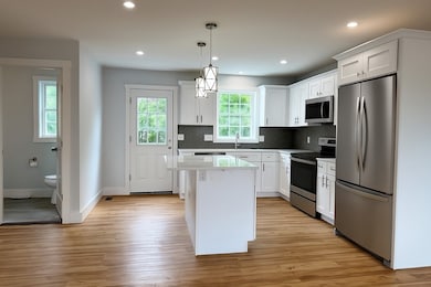 9 Crawford St, West Warwick, RI 02893 - photo 2