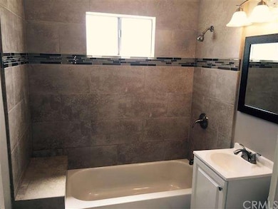 14735 Iris Dr, Fontana, CA 92335 - photo 7