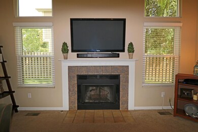 Tile front gas log fireplace