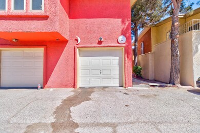 10624 Cuatro Vistas Dr unit B, El Paso, TX 79935 - photo 4