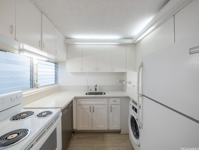 Ala Wai Town House unit 1205, Honolulu, HI 96815 - photo 2