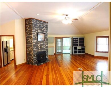 Den/Family/Great Room. Huge great room with vaulte