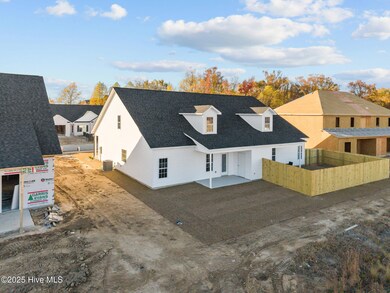 2013 Dartford Dr unit B, Greenville, NC 27834 - photo 3