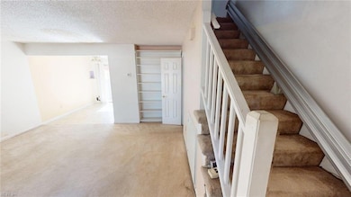 919 Captains Ct, Chesapeake, VA 23320 - photo 3