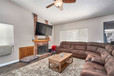 17302 Forest Hills Dr, Victorville, CA 92395 - photo 4